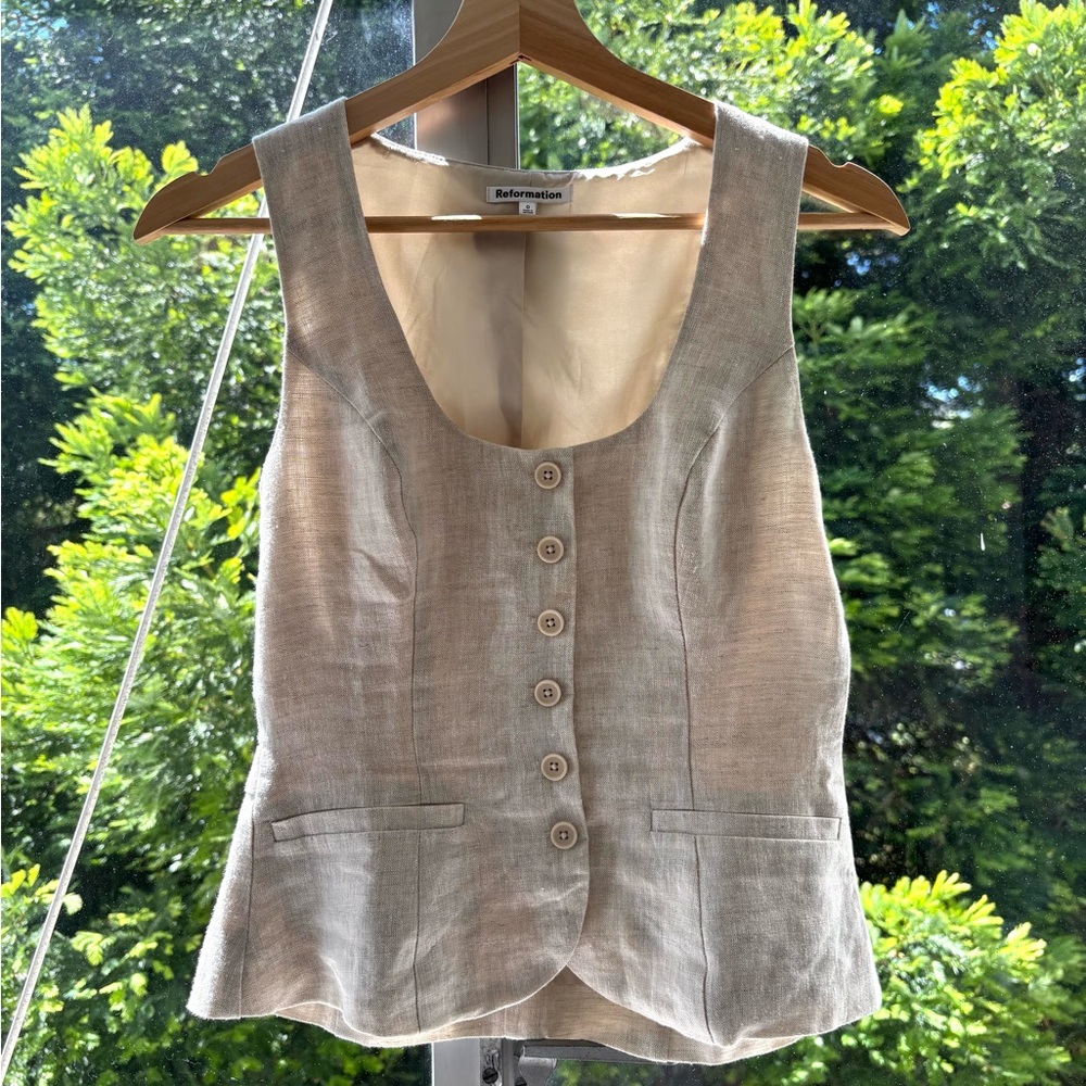 Reformation Beige Delanie Linen Button Top